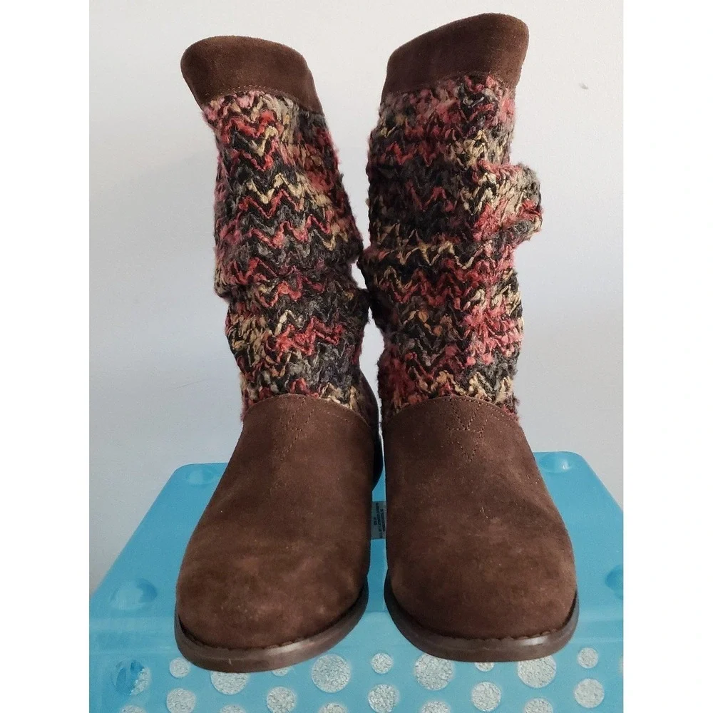 Tom Womans  Calf Boots Size 7‎